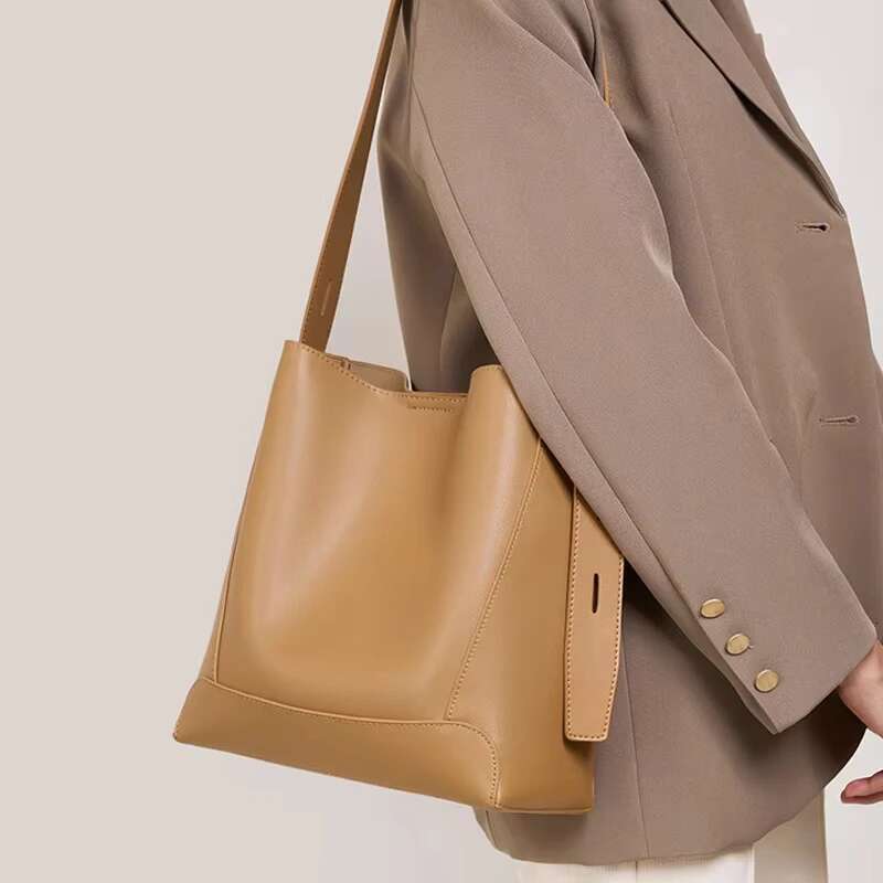 Designer Bag 2025 Ladies' Split Leather Bucket Female Commute Shopping Messenger Bags Adjustable Shoulder Strap Women Casual Handbag Luxury Bag