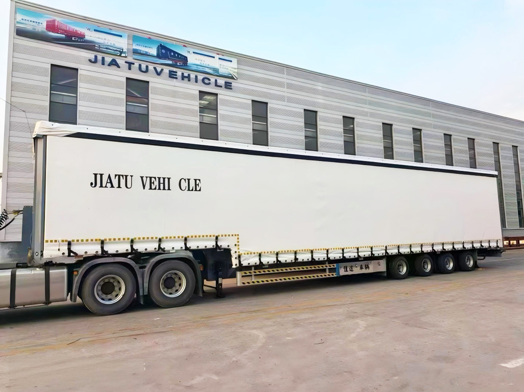 Curtain type semi-trailer. Factory direct sales, supporting customization. Suitable for transportation of various goods, rain, dust, and sun protectio