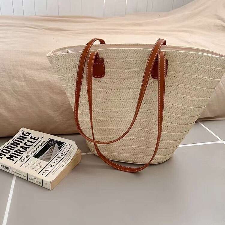 Handmade Beach Bag New Women's One Shoulder Large Capacity Seaside Vacation Style Versatile Commuter Tote Simple Straw Woven Bag Kq2