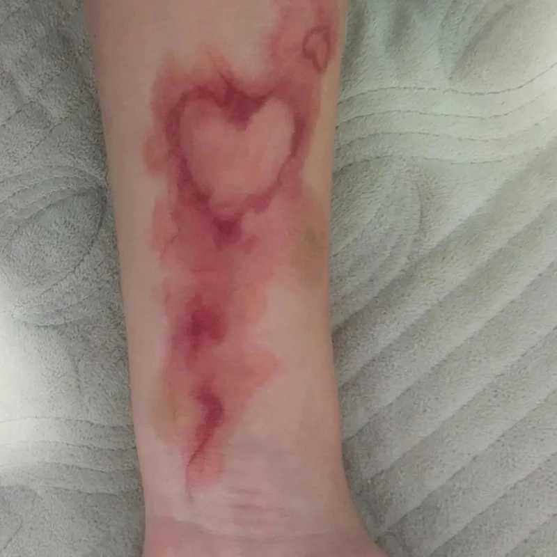 Heart Brushing Fake Tattoo Female Arm Art Scar Blood Sports Stadium Temporary Tattoo Waterproof Tattoo Temporary Role PlayXJ25414