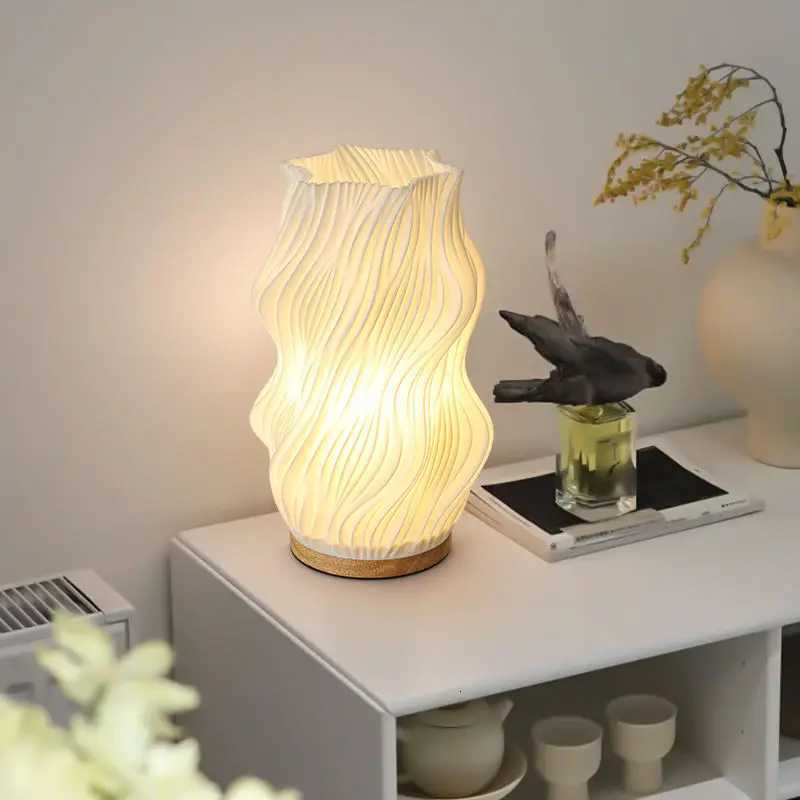 Flower Vase Table Lamp ins Cream Style Atmosphere Light USB Rechargeable Bedside Night Light Desktop Decoration M251114