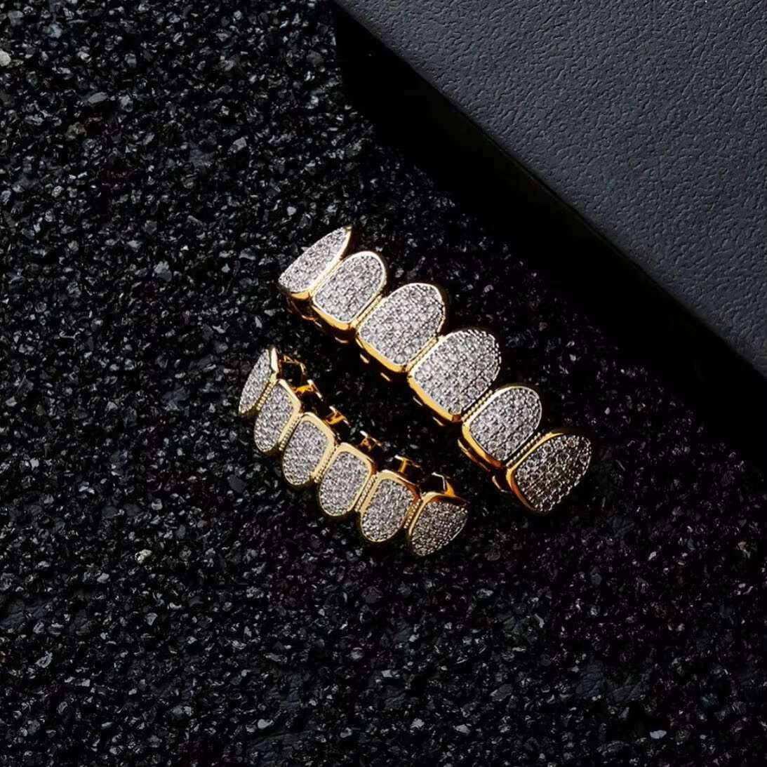 Custom Hiphop Iced Out Grillz Top 8 Bottom 8 925 Sterling SilverDiamond Teeth VVS Moissanite Grillz