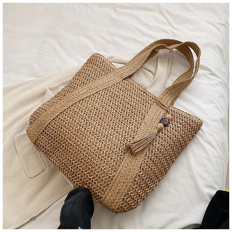 Handmade Beach Bag Women's Simple Large Capacity Lightweight Bucket Beach Trendy Grass Woven New Hand-Held Shoulder Bag Kq2