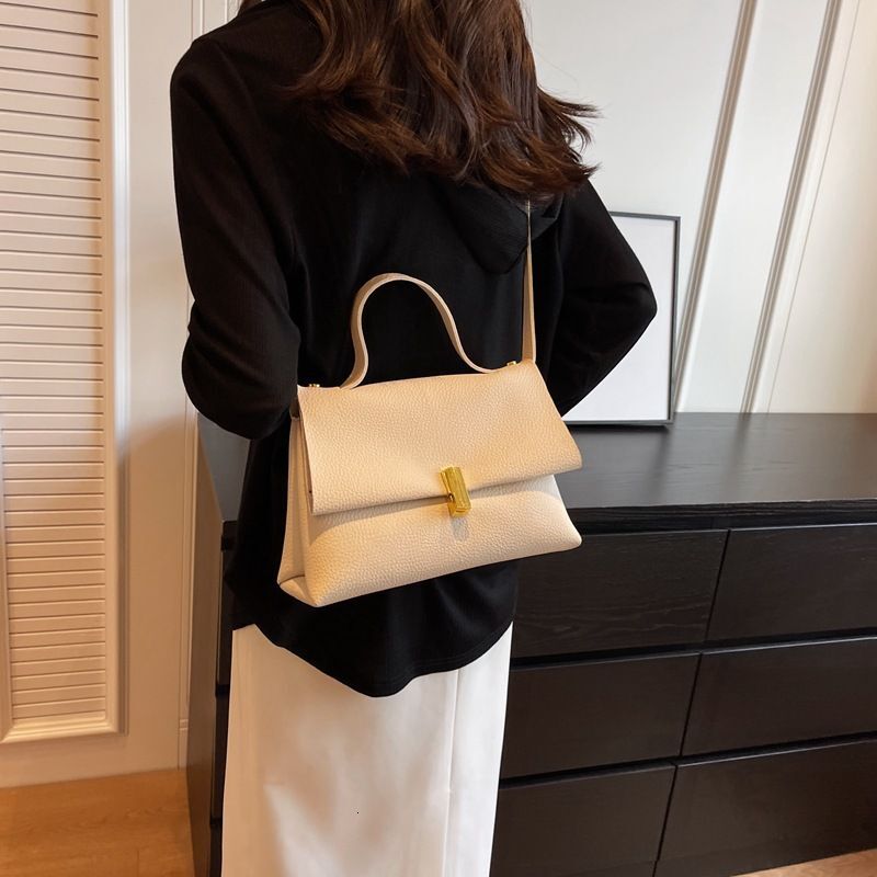 Minority Fashion Casual Portable Female New Simple Small Square Advanced Sense One Shoulder Messenger Bag