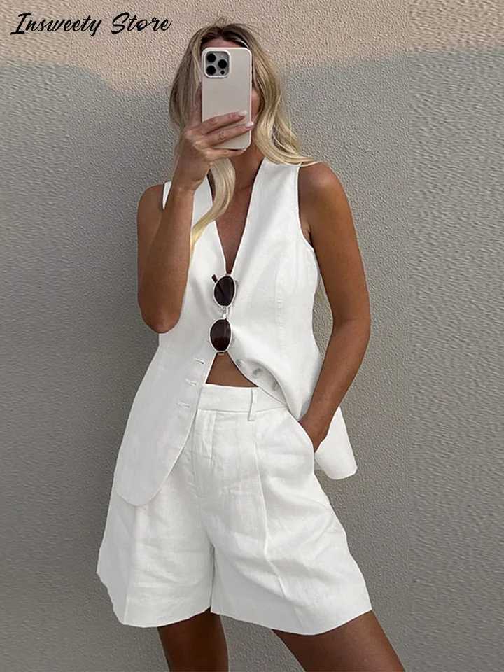 Ultra thin sleeveless top set for women single chest V-neck top high waisted shorts 2025 spring/summer new womens casual setXJ250414