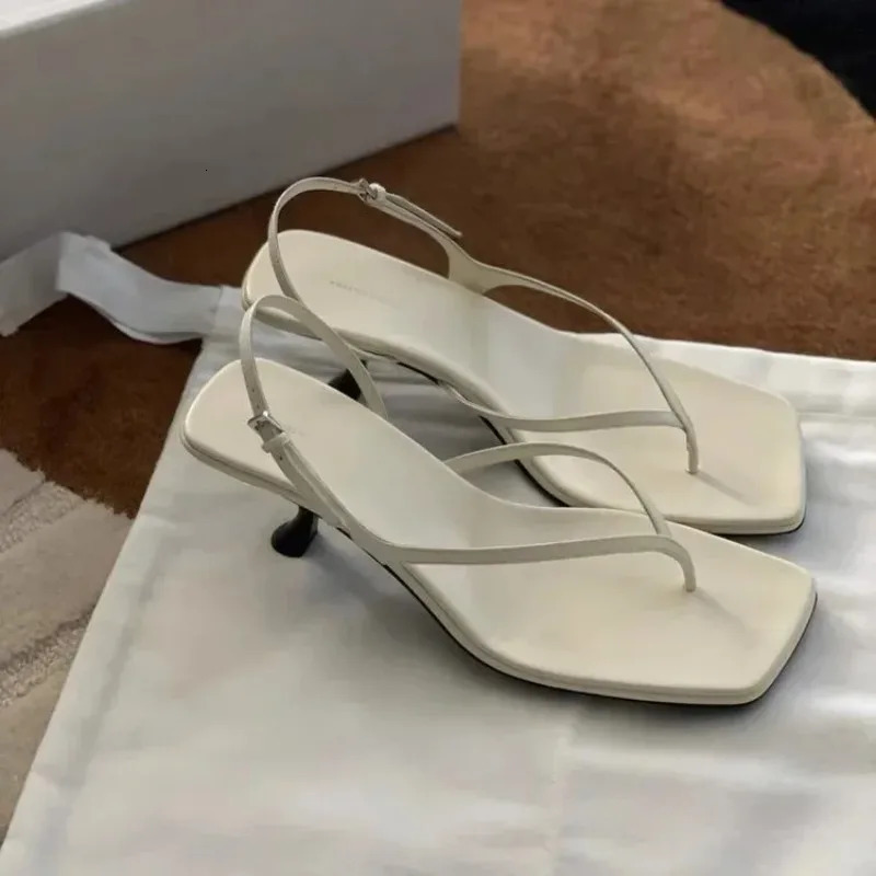 Retro square toe clip sandals kitten heel strap brown solid French style sexy and fashionable womens shoes summer casual 250411