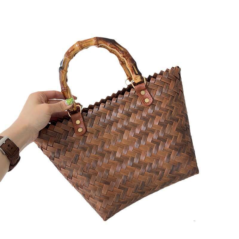 Handmade Beach Bag Large Capacity Rattan Bamboo Joint Tote Water Bucket Bag, Hand Cabbage Basket, Hand-Held Grass Woven Bag S Kq2