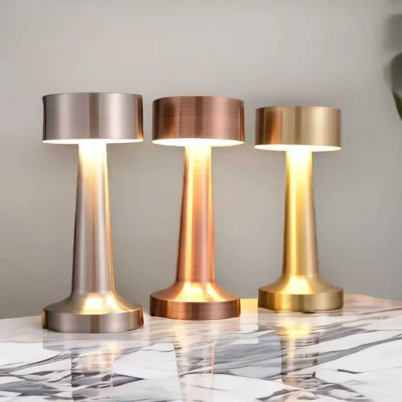 LED Metal Retro Minimalist Desk Lamp Romantic Decoration Bar Bedroom Ins Caf UBS Charging Touch Atmosphere Small Night Light M251114