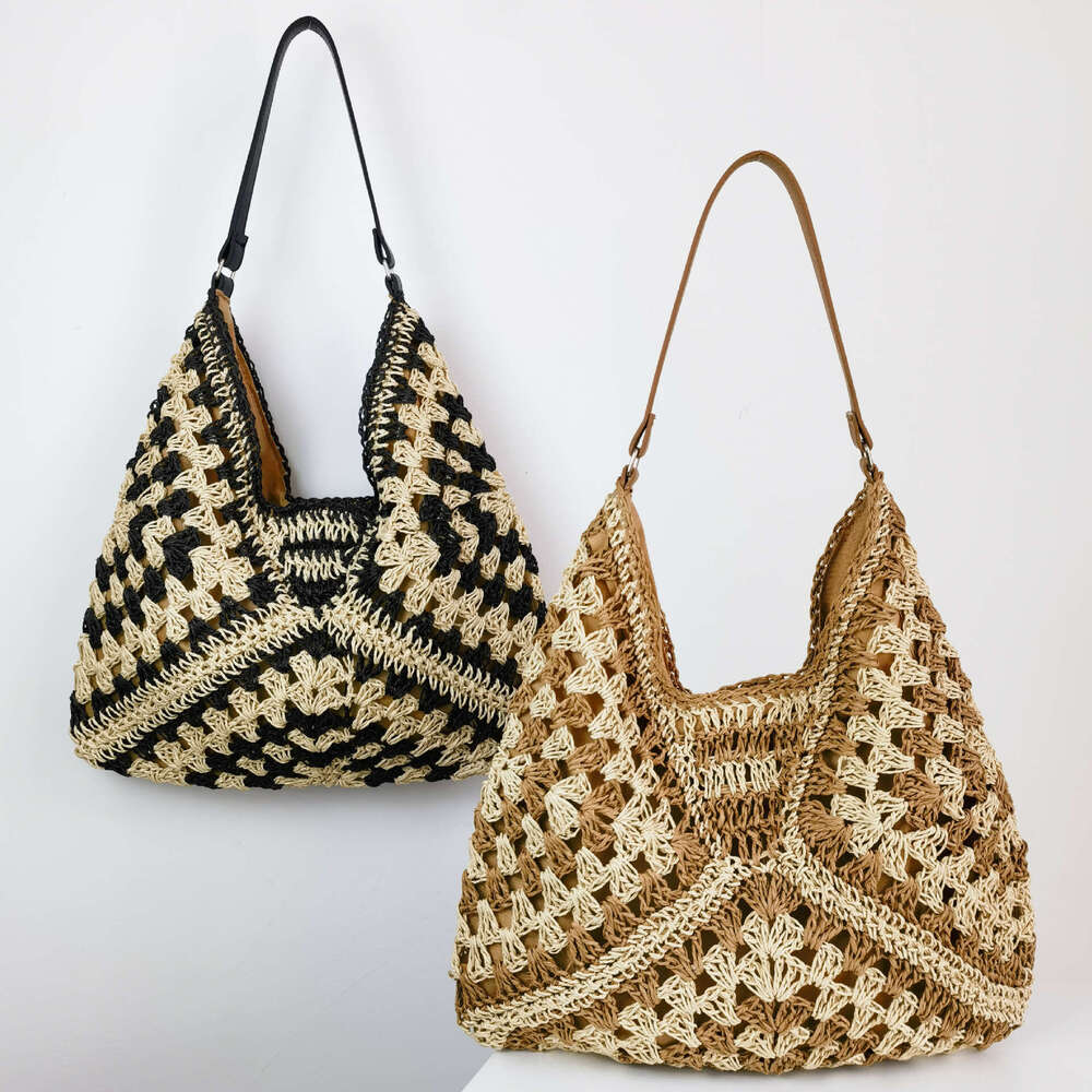 Handmade Beach Bag 2023 New Handmade Grass Woven Hollow Square Flower Large Triangle Contrast Knitted Shoulder Bag Kq2