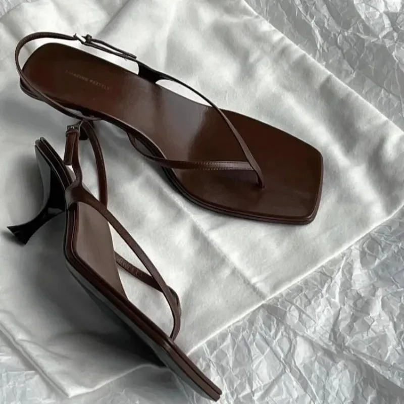 Retro square toe clip sandals kitten heel strap brown solid French style sexy and fashionable womens shoes summer casual 250411