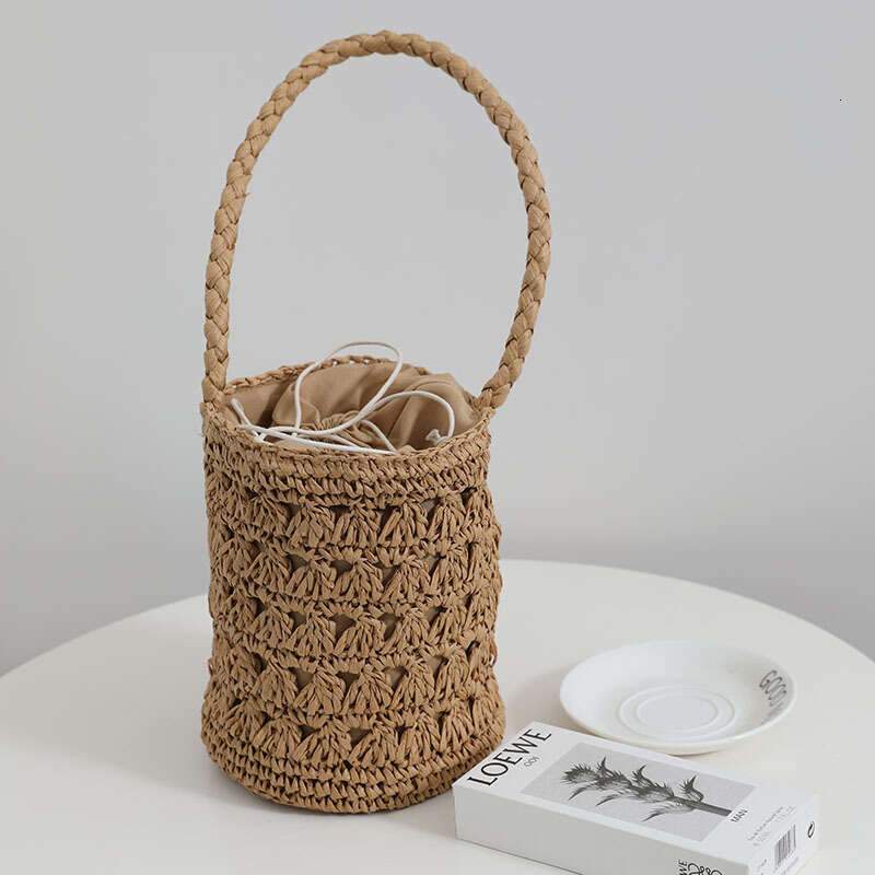 Handmade Beach Bag French One Shoulder New Hollowed Out Bucket Straw Woven Vacation Style Beach Bag, Versatile Women's Bag Kq2