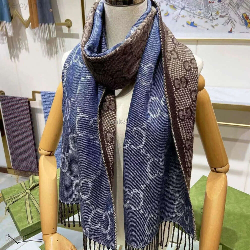 Fashion New Tassel Knitted Scarf for Autumn and Winter Couples Fashionable Shawl Gift Thick Warm Scarf gray