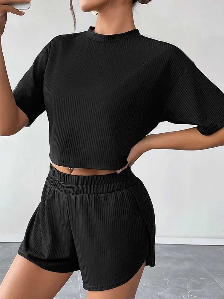 Womens T-shirt Summer Sports Shorts 2-piece Street Clothing Fashion Shorts Sve O-neck T-shirt Solid Sexy Splicing Shorts SportswearXJ250414