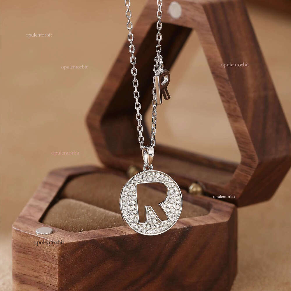 Fashion R Moissanite charm necklace, pure sier electroplated letter necklace