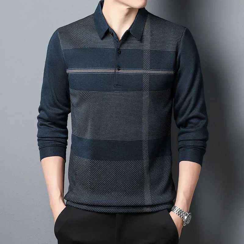 2023 autumn new mens long sleeved T-shirt loose casual mens striped lapel polo shirt bottom mens shirt W250414
