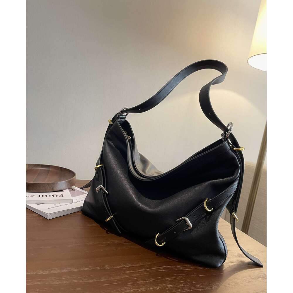 Women's Bags new tote spicy girl motorcycle, leather toe cover layer, armpit bag, single shoulder crossbody, commuting handbag, casual