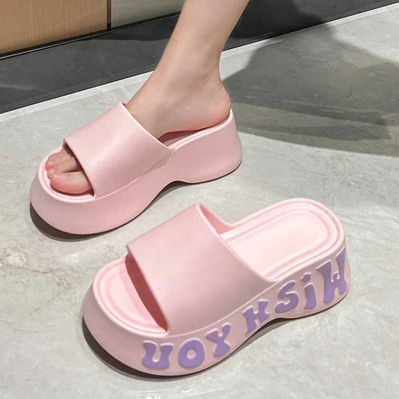 Summer 2025 Letter Print Thick Bottom Cloud Slippers for Womens Fashion Short and Fat Platform Sandals for Womens Anti Slip Wedge High Heels Beach Sli