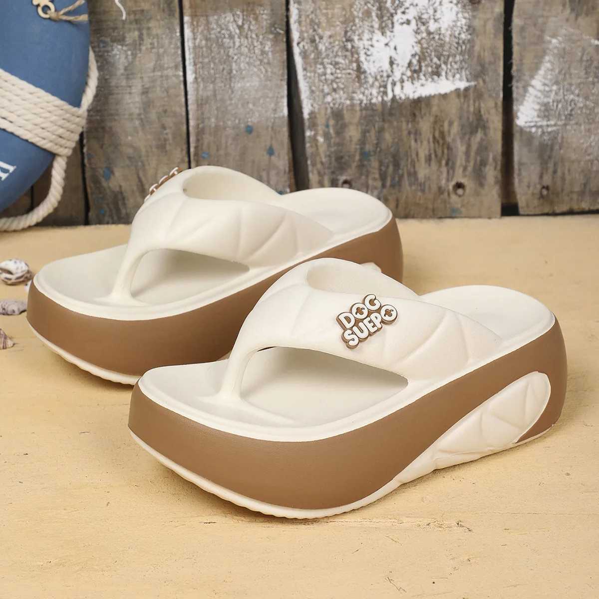 Womens Summer Thick Bottom Sliding Block Beach Vacation Leisure Outdoor Platform Flip Soft Comfortable Fashion 2025 New Simple Shoes W250414