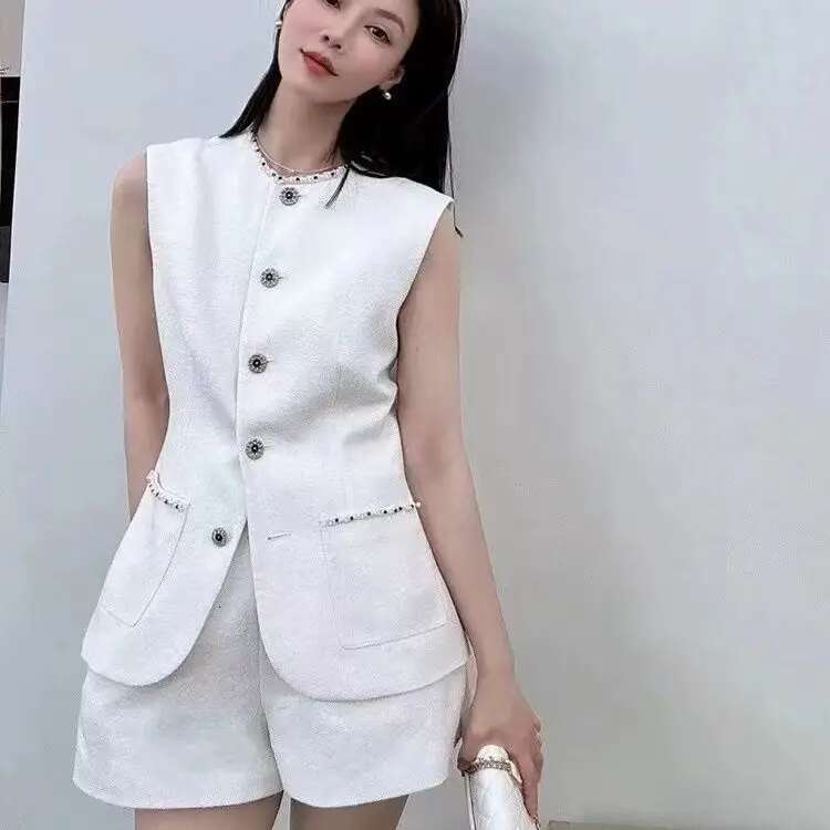 French Socialite Fashion Suit Summer New Chic Sleeveless Coat Slimming Vest Top Casual Shorts Black Two Piece Sets Women Outfits