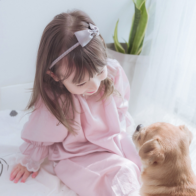 Pajamas Children Girl s Lolita White Princess Pajama Sets Royal Style Tops Pants Vintage Toddler Kid s Bow Pyjamas set Sleep Loungewear 220922