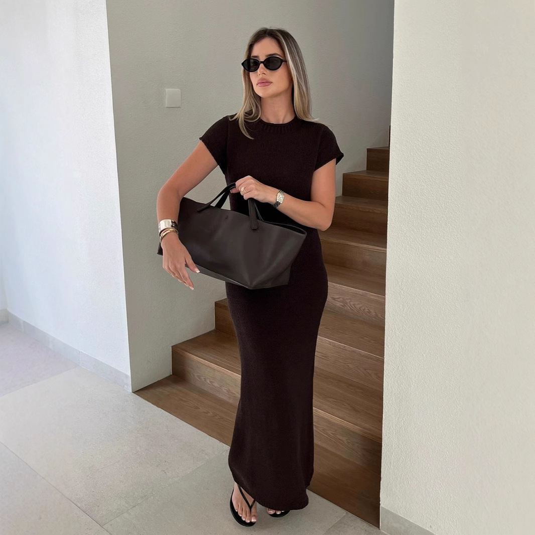 K4111Temperamental Solid Tone Knitted Short Sleeve A-Line Skirt - Perfect Fit for Any Outfit