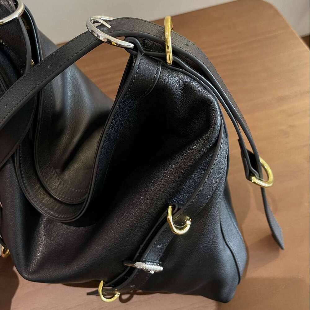 Women's Bags new tote spicy girl motorcycle, leather toe cover layer, armpit bag, single shoulder crossbody, commuting handbag, casual