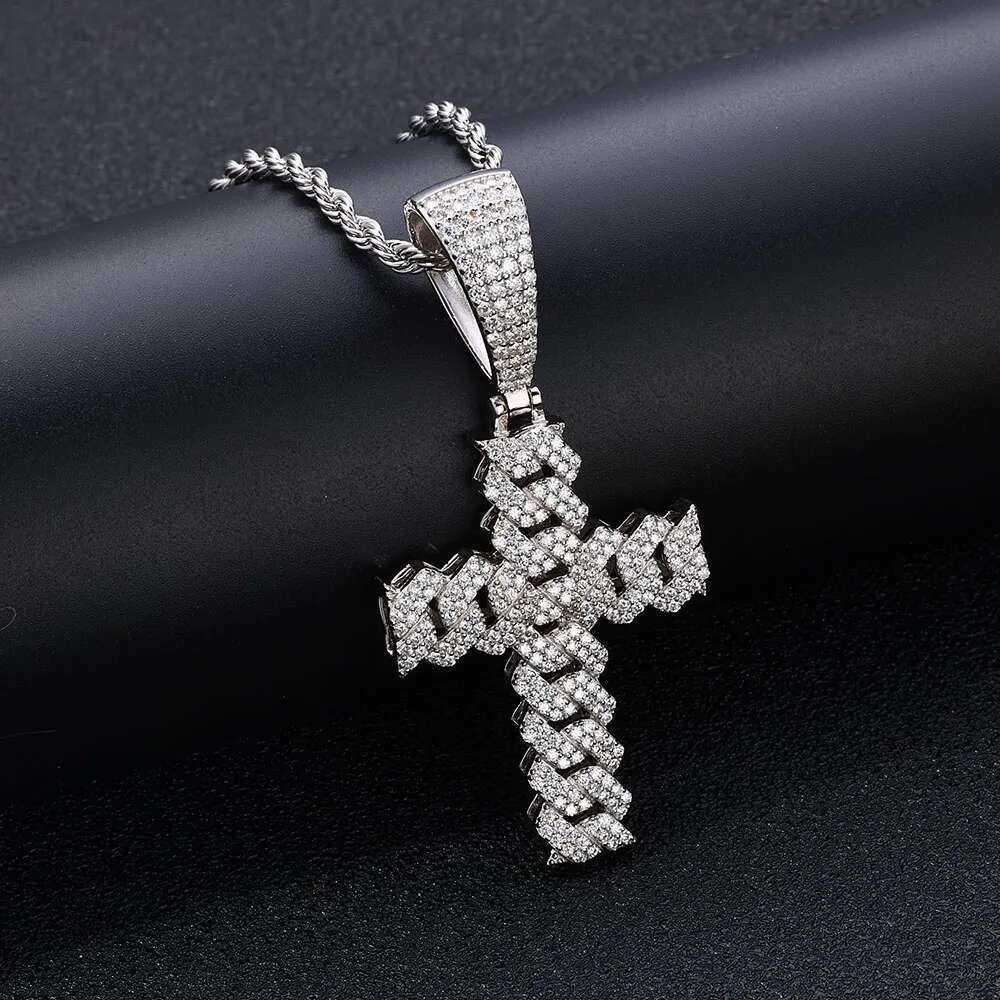 Fine S925 Sterling Silver Paved Diamond 2 Rows Cross Pendant Hip Hop VVS D Moissanite Diamond Pendant Necklace for Unisex