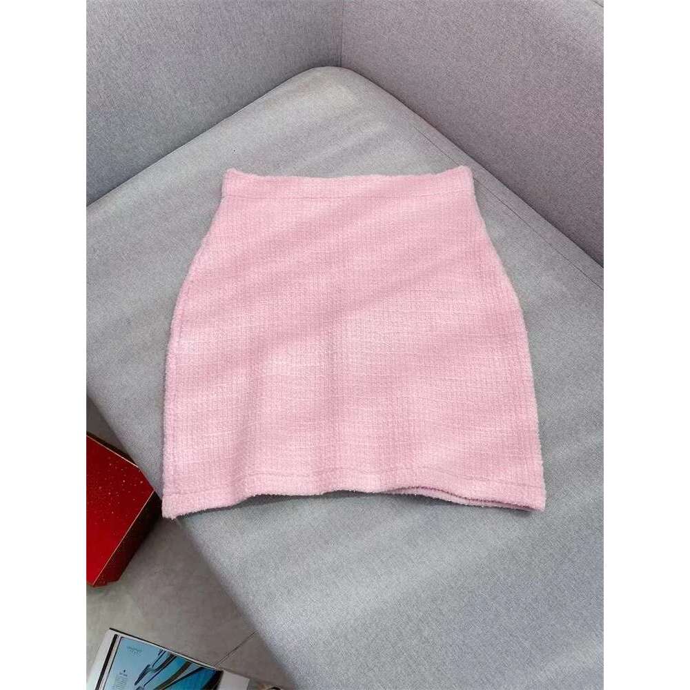 High Quality Fashion Pink Knitted Set Women Elegant Short Sleeve Cardigan Tops Or Temperament Slim Mini Skirt Ladies