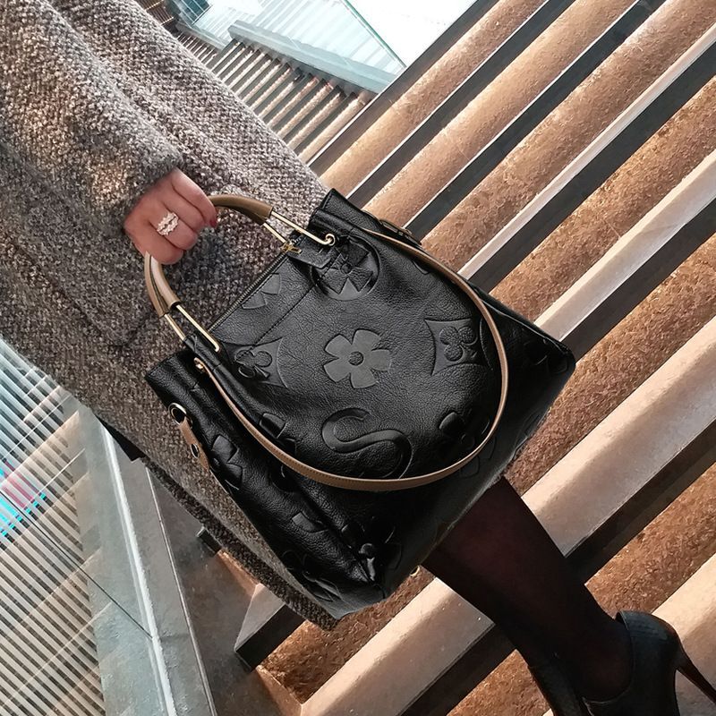 Fashion And Atmosphere New Cross Body Large Capacity Bucket Bag Women's One Shoulder Handbag