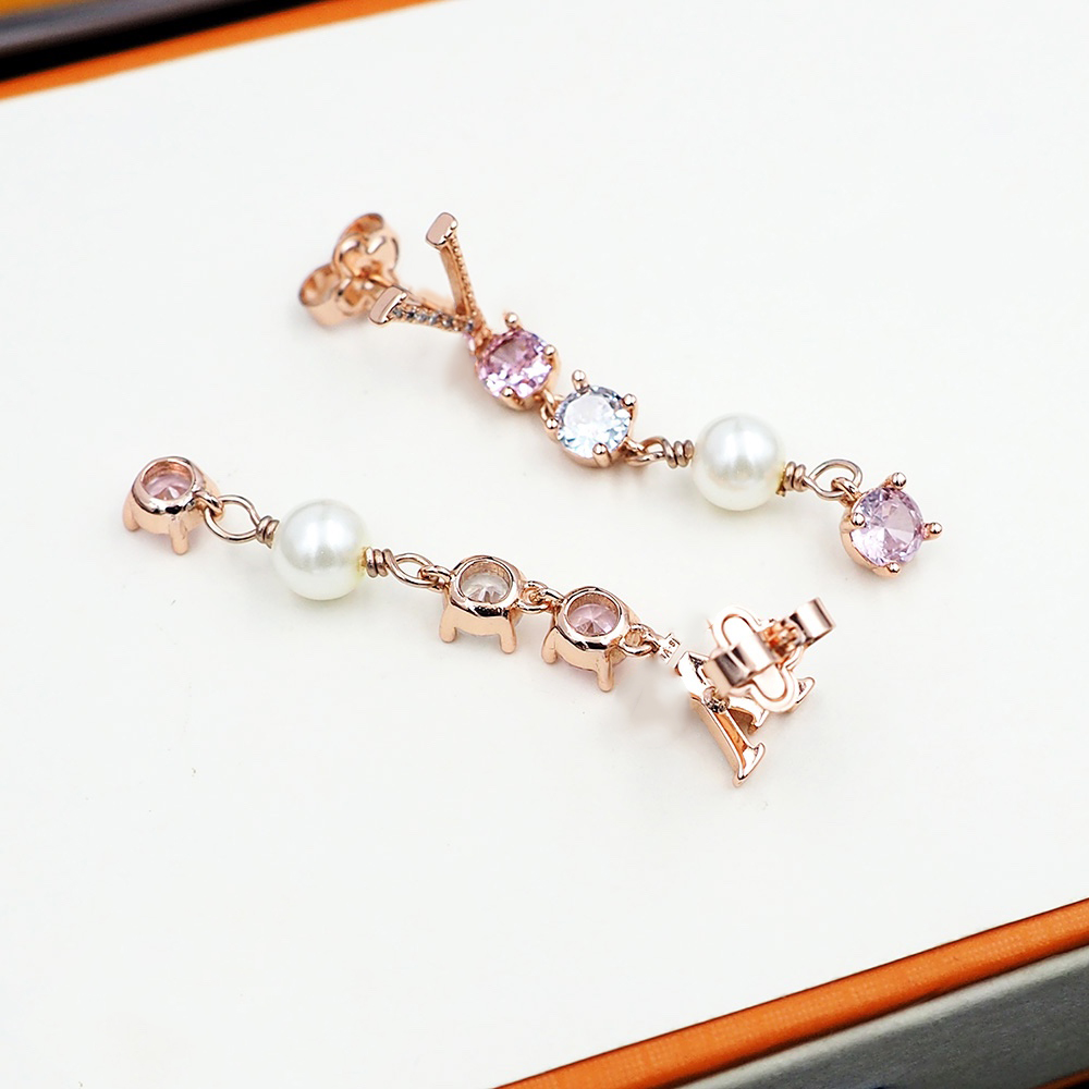 Luxurious White Pearl & Rose Gold Studded Fashion Earrings for Ladies - High-End Design