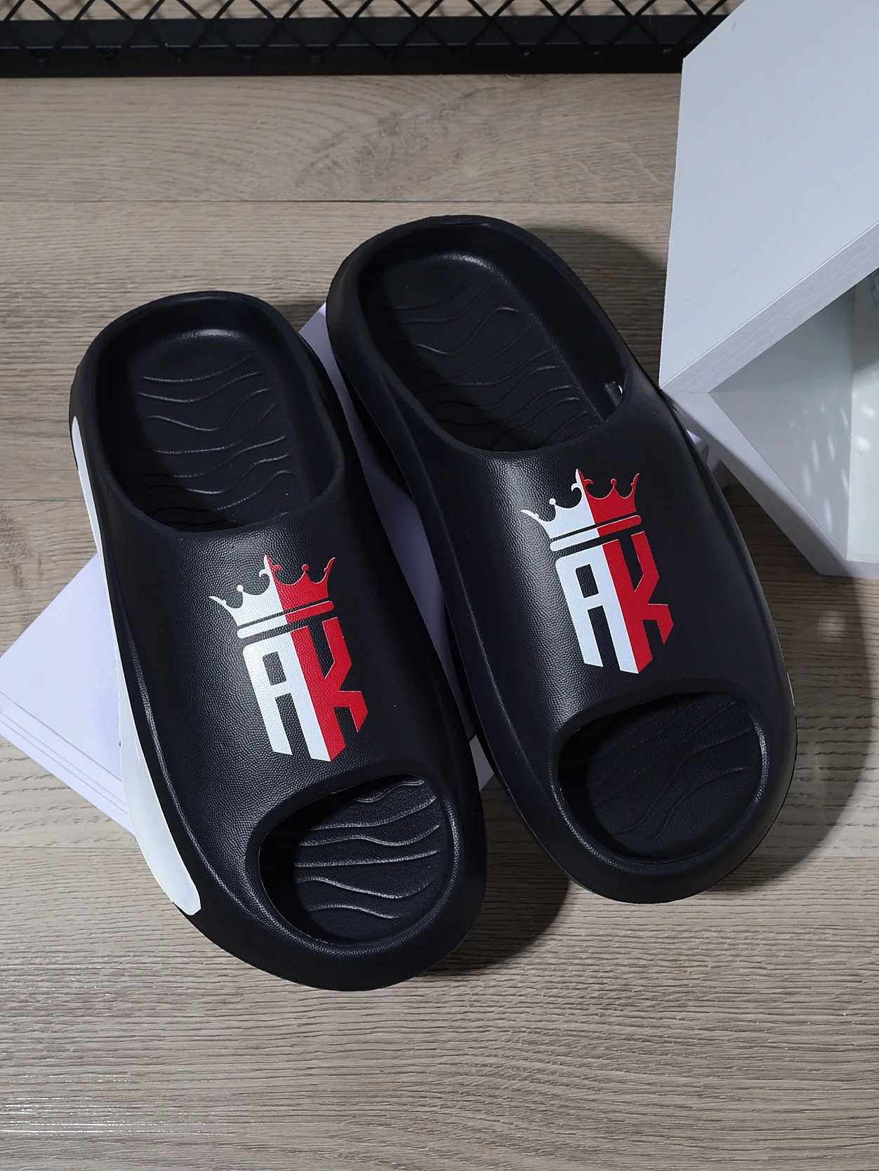 Mens and womens fashionable anti slip couple slippers EVA 2 colors 36-45 W250414