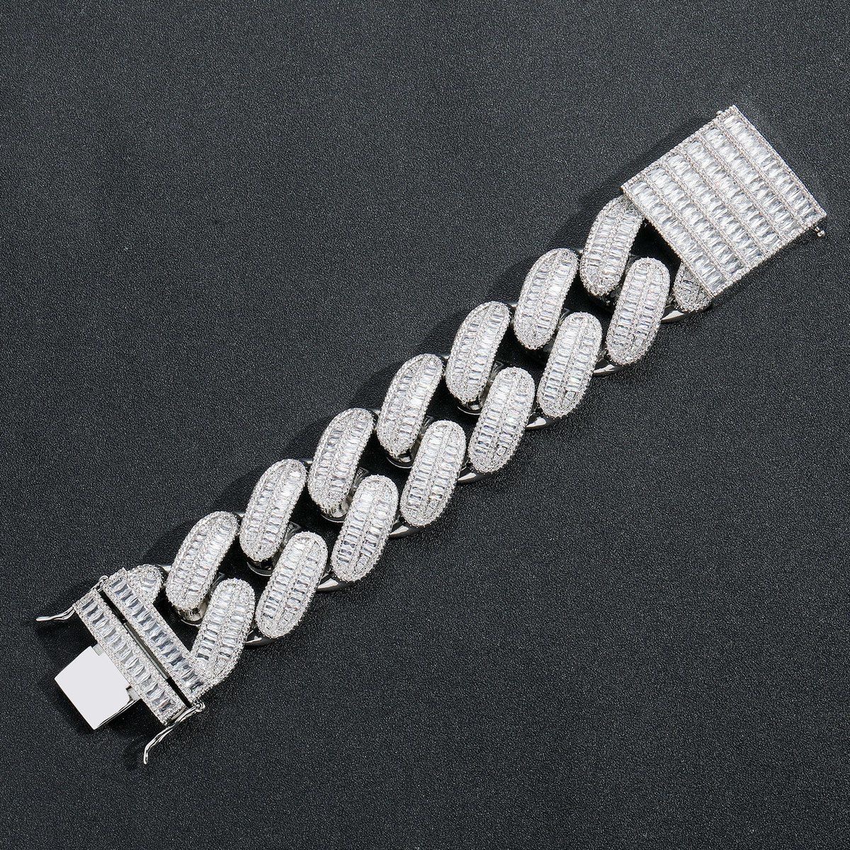 Men's Baguette Cut Moissanite Cuban Link Necklace - 30mm40mm Ice-Out Miami Style Jewelry Gift