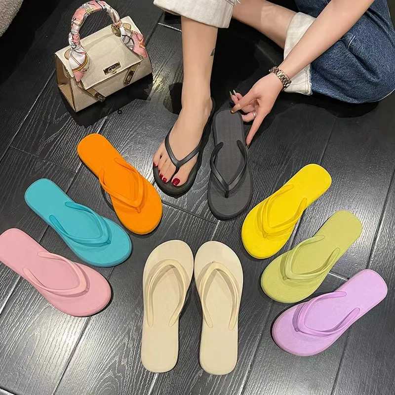 Solid color anti slip casual couple slider womens summer beach slider outdoor womens flip breathable beach sandals W250414