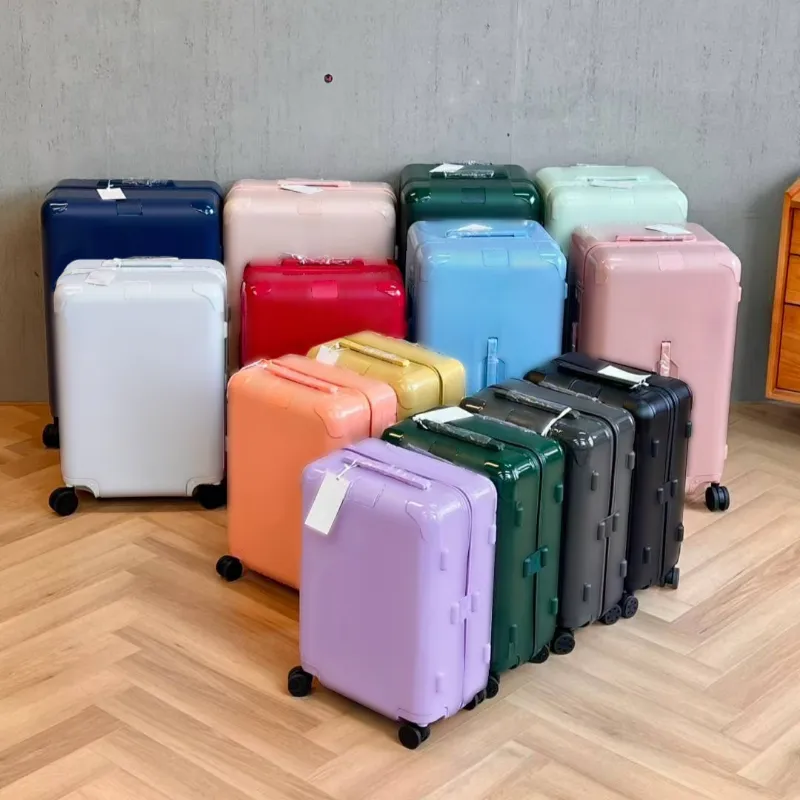 TOP Designer Luggage Boarding Suitcases Rolling Suitcase With Wheel Travel Lager Capacity Men Women Trolley Combination Lock Luxury Luggage Multiple Colors