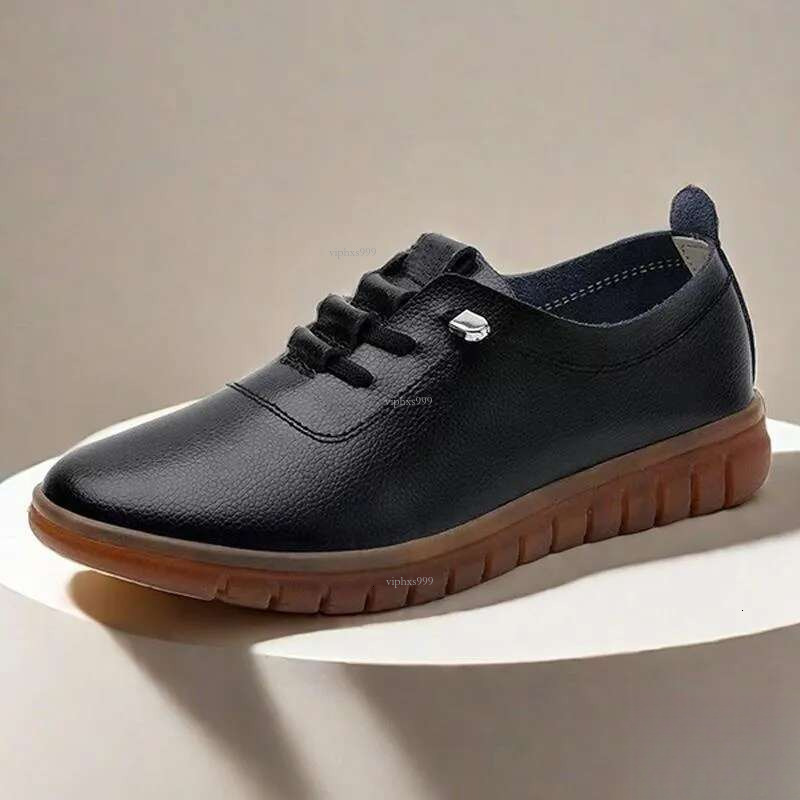 2025 New Designer Leather Shoes Business Tendon Sole Surface Waterproof Non-slip Kitchen Work Single Mother Black Leather Old Beijing Cloth Shoes Woma