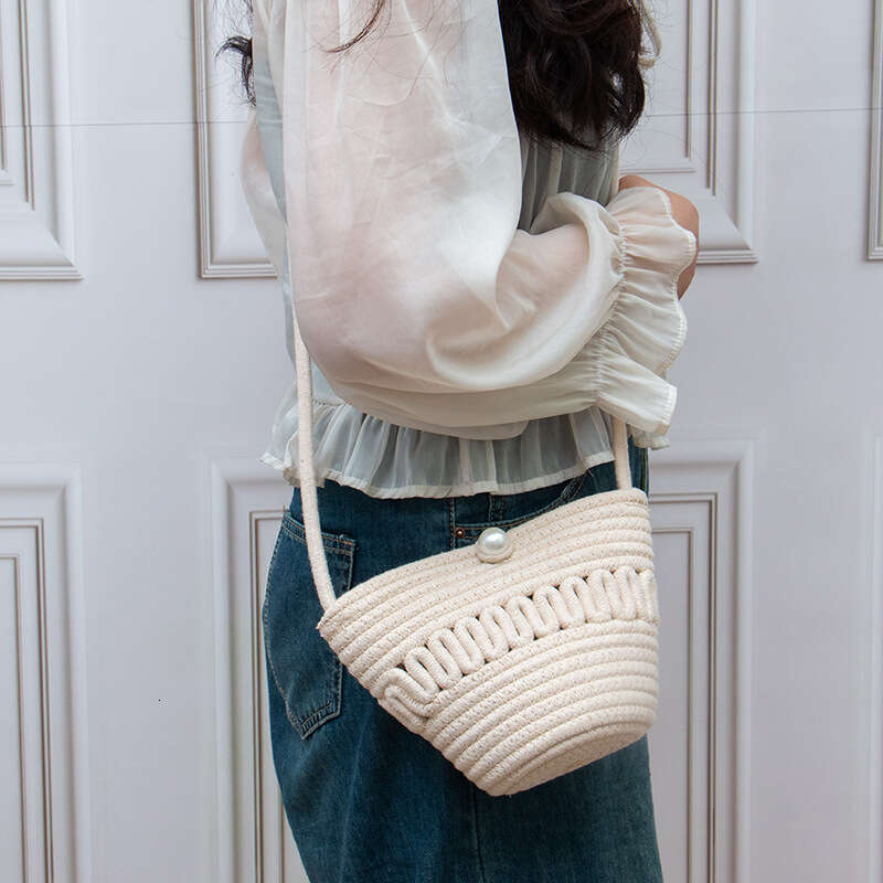 Handmade Beach Bag Pearl Cotton Thread Women's 2025 New Pearl Grass Woven Beach Vacation Shoulder Bag, Crossbody Small Bag Kq2