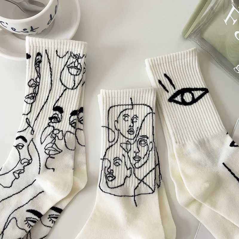 3/6 pairs of abstract lines painting cotton socks street trends sports sweatshirts absorbent breathable couple casual socks W250414
