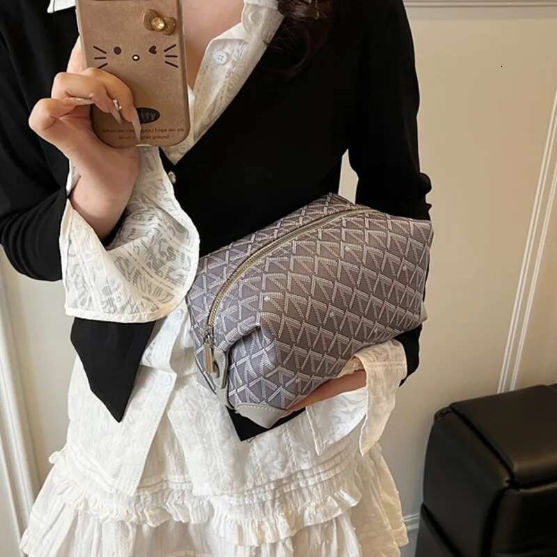 Geometric Printed Fashion Cosmetic Cases PU Leather Travel Makeup Bags High Quality Zipper Casual Storage Toiletry Bag Women