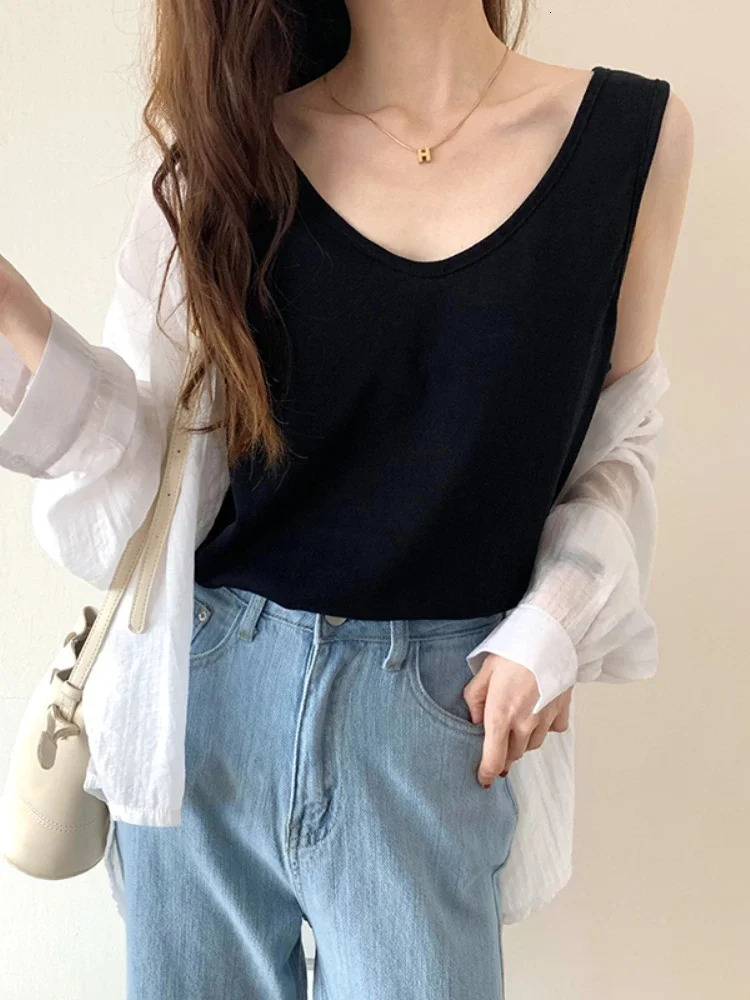 Womens 2025 summer ultrathin tank camisole fashionable casual sleeveless street top Tshirt 250414Z