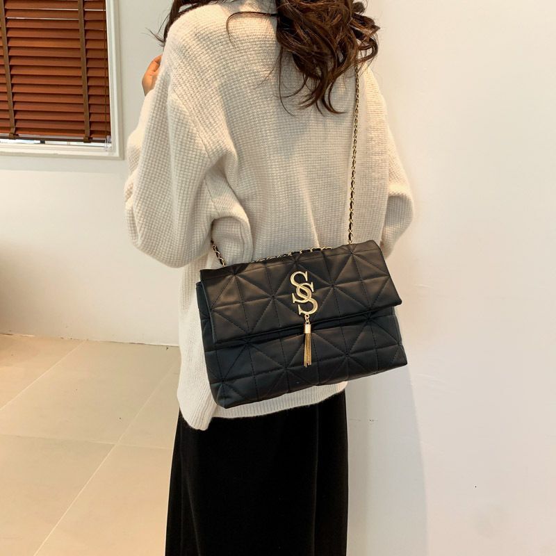 Women's Bags Versatile Commuting Textured Tassel Decorated Ladies Simple Solid Color Chain Messenger Bag For Women