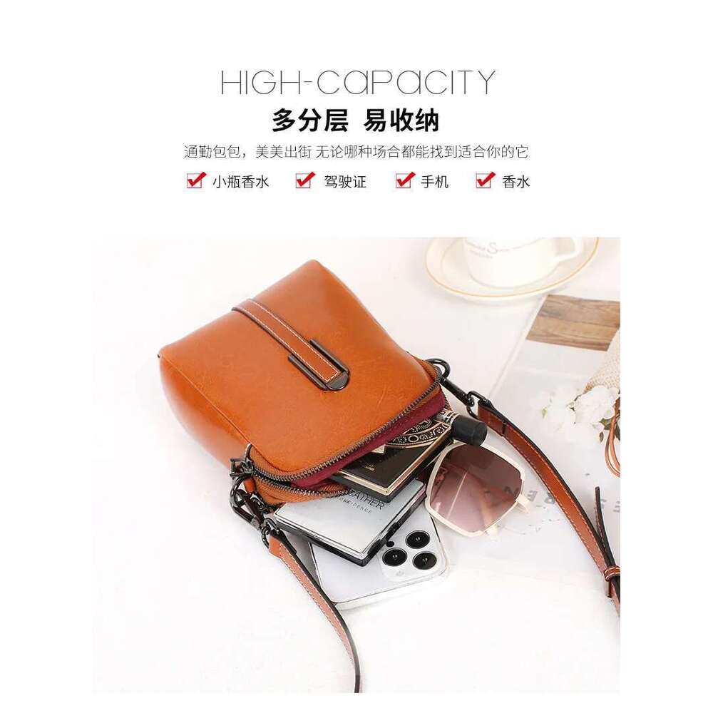 Summer Phone Women's Oil Wax Cowhide Leather Crossbody Bag Fashionable And Casual Shoulder Bagladies' Small Shell Purse