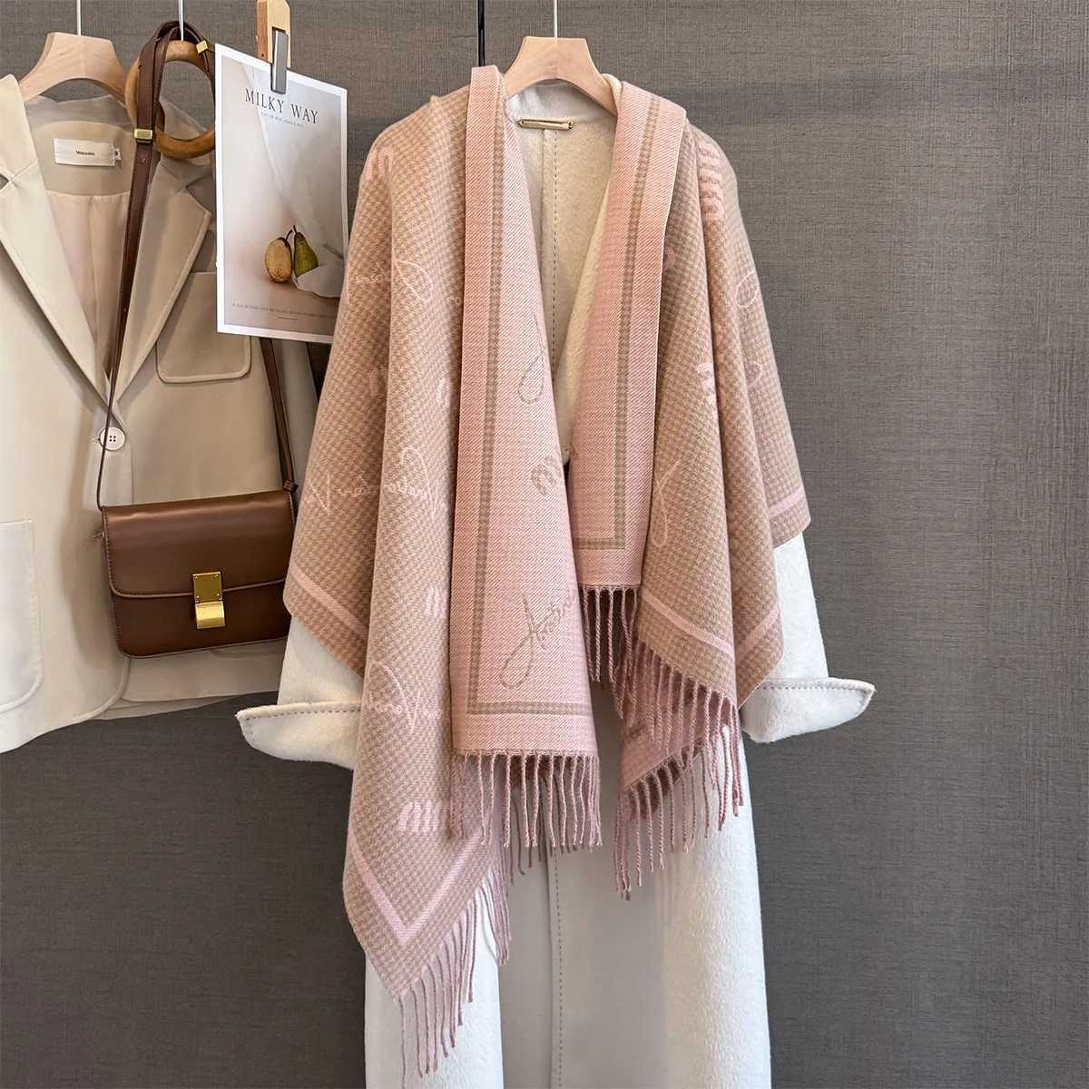 Luxury New Fashion Winter Warm Women Scarf Luxury Faux Cashmere Shawl Warm Letter Jacquard Wrap Neck Accessory Hijabs Designer Scarves Y251114