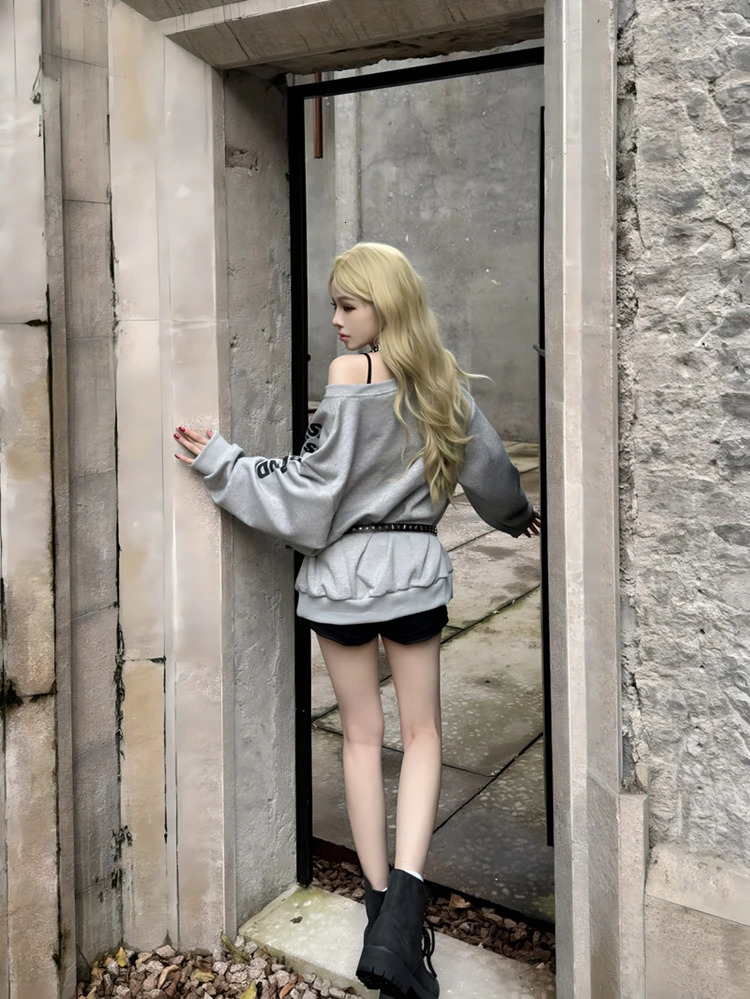 Autumn and Winter Womens High Temperature 100 Letter Round Neck Hoodie Loose Two Piece Shoulder Clothing y250414Z