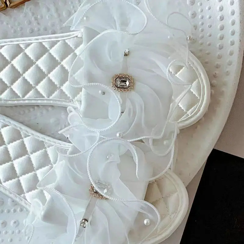 French style soft bedroom indoor pearl lace apartment slippers summer slippers suitable for cute women autumn wedding womens shoes 250408