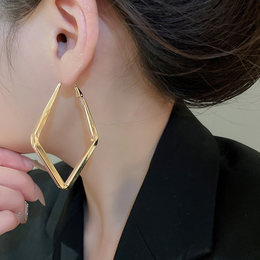 Silver Needle Metal Smooth Rhombus Pendant Hoop Casual Fashion Daily Versatile Earrings Light Luxury Niche Temperament Ear Jewelry