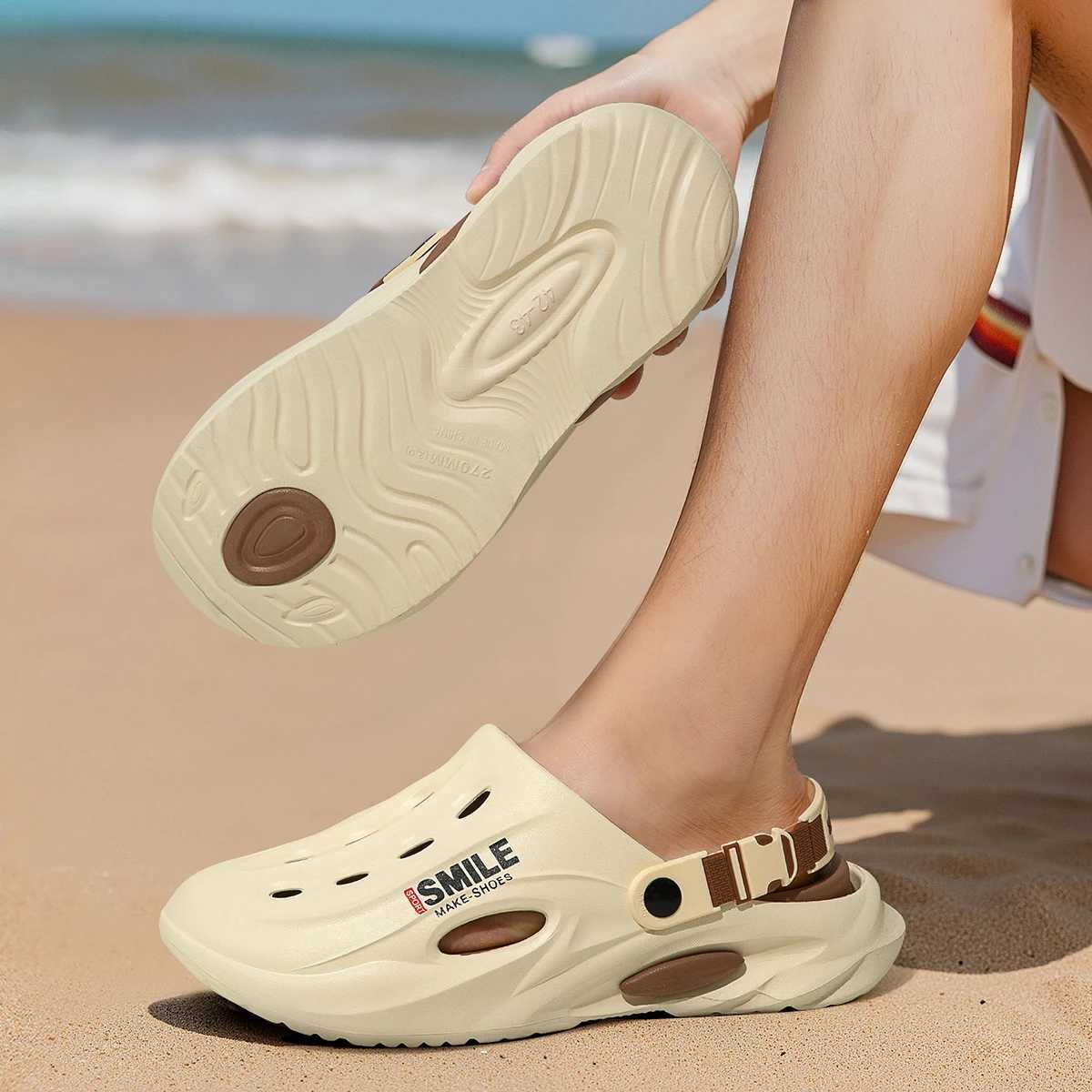 Thick soled mens hole beach shoes with sliding in outdoor sliders comfortable outdoor sliders W250414