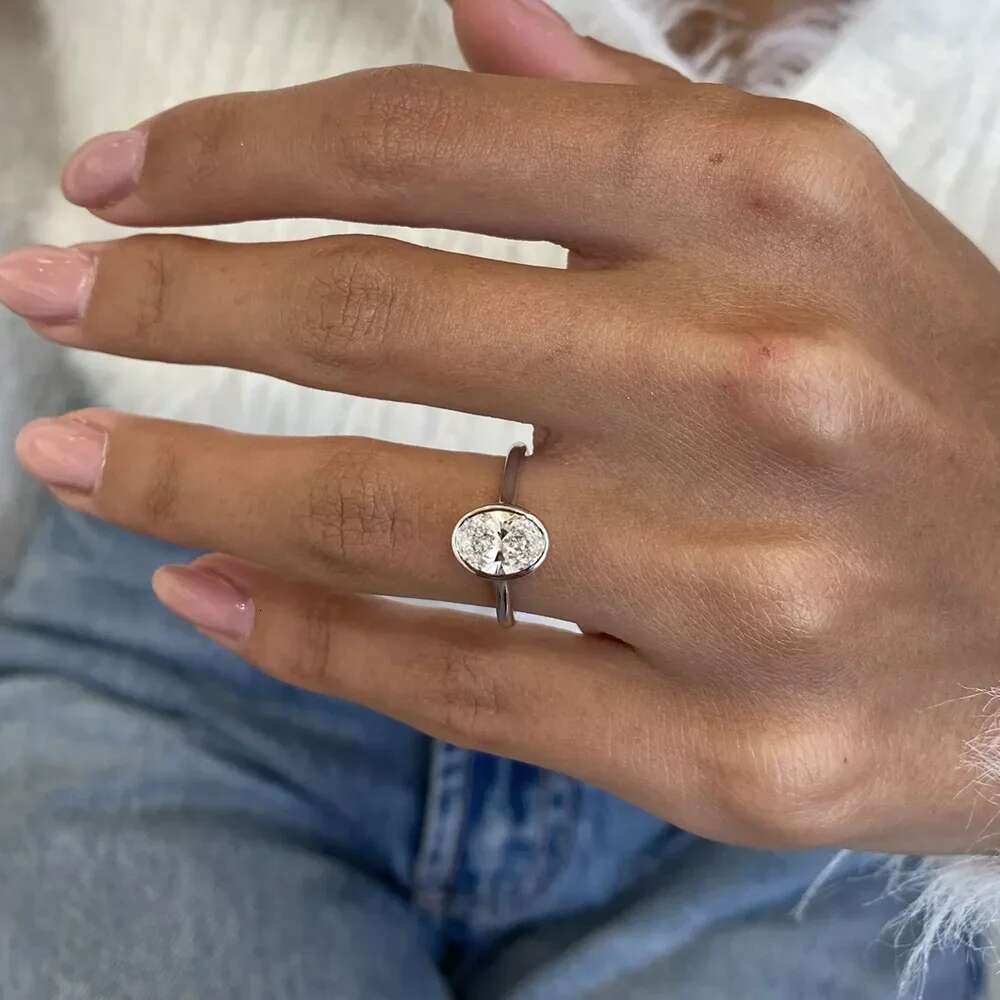 Gra Certified 2CT Oval Cut Moissanite Solitaire Diamond Engagement Rings Bezel Set 925 Sterling Silver Wedding Rings for Women