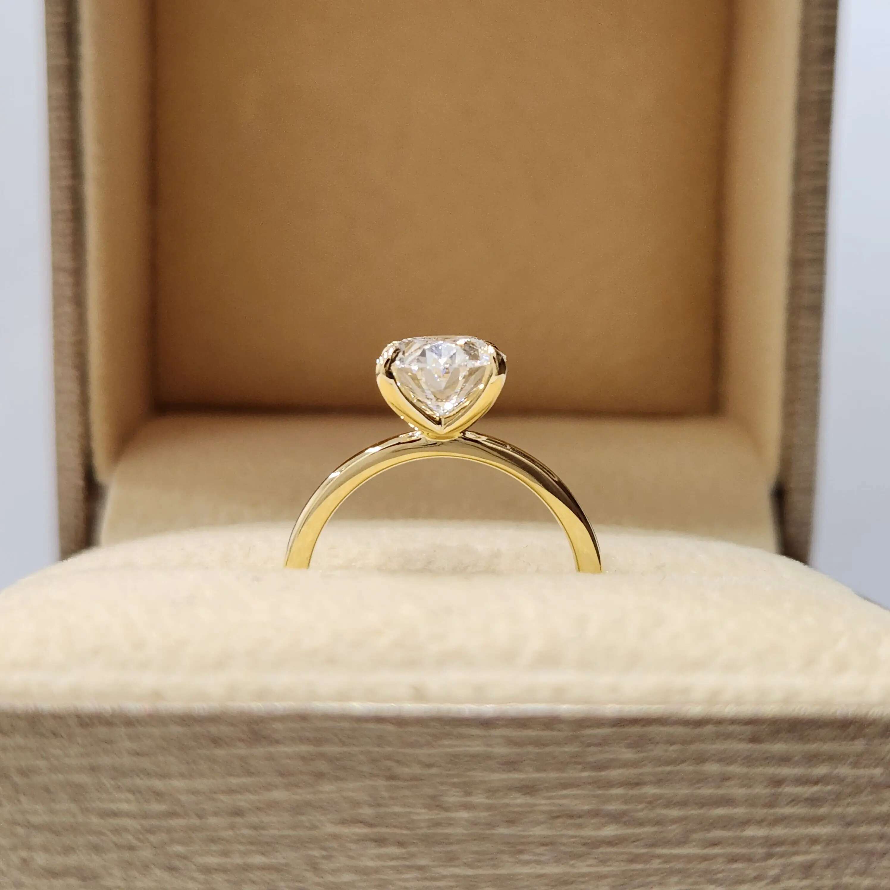 Custom Real Solid 18K Yellow Gold Rings Women Engagement Anniversary Wedding Rings Oval Moissanite Diamond Rings Trendy