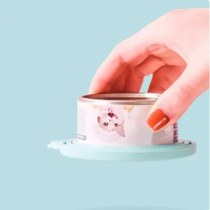New 2PCS Reusable Pet Food Can Cover Silicone Dogs Cats Storage Tin Cap Lid Seal Cover with SpoonM251114