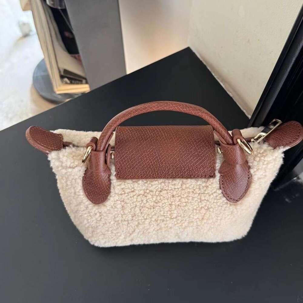 Women's Bags Lamb Cowhide Mini Dumpling Cute Handheld Hairy Bun for Women New Versatile Single Shoulder Crossbody Bag